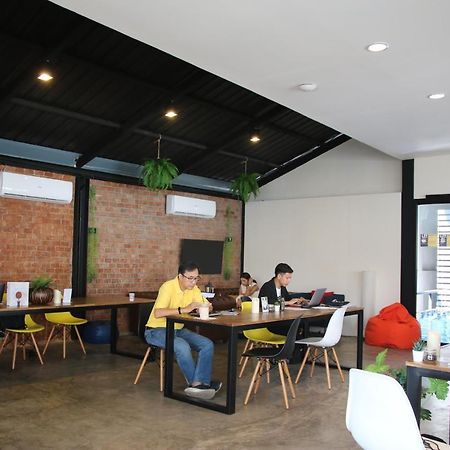 The Capsule By Unionspace (Adults Only) Bangkok Extérieur photo